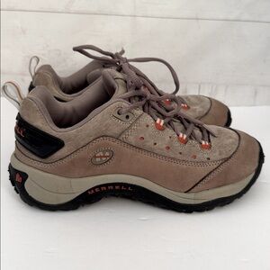 Merrell Woman’s Size 7.5  Nerve Warm Gray/Orange Hiking Trail Run‎ Shoes Flaw